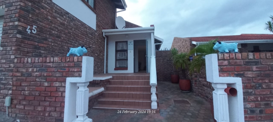 3 Bedroom Property for Sale in Deoville Park Western Cape